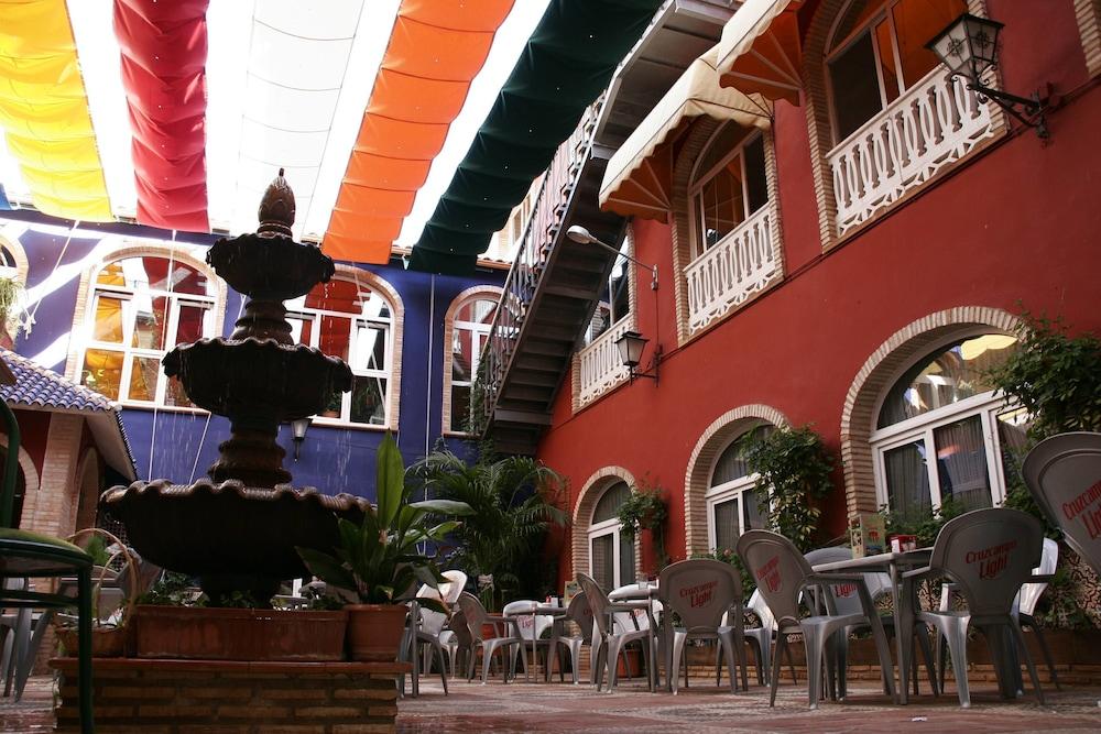 Hotel Plaza Manjon Villanueva Del Arzobispo Exterior foto